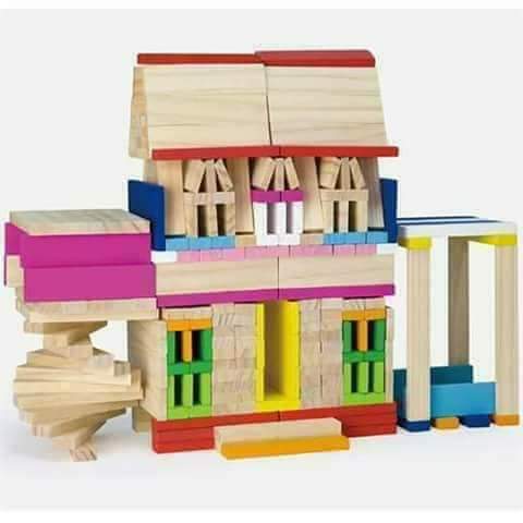 لعبة البناء الهندسي